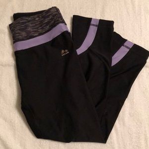 Cropped workout leggings